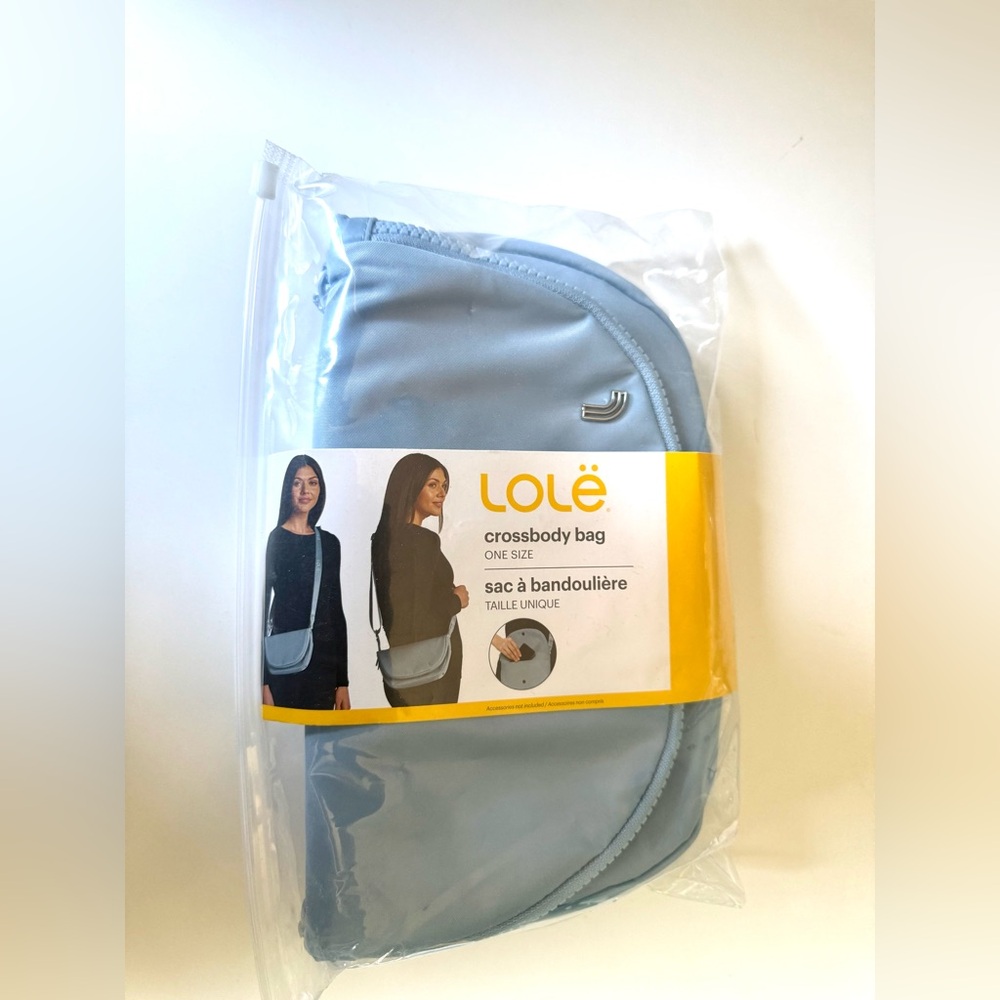 Lole Women’s Crossbody Bag / Purse / Travel Bag Light Blue New with Tags